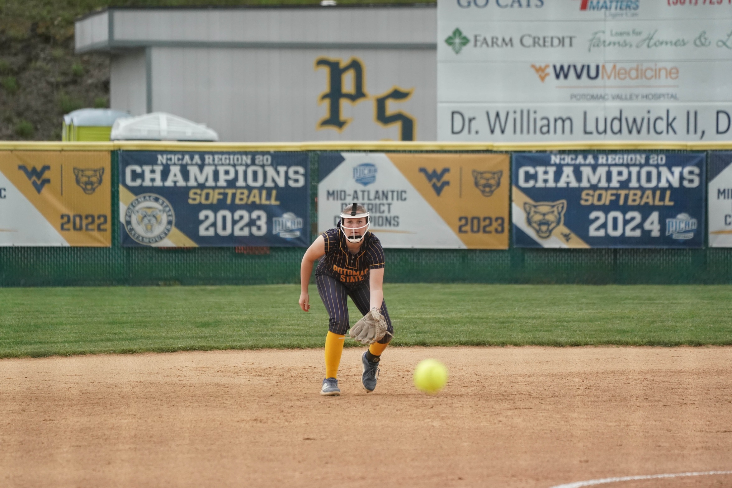 Catamounts Fall to Cecil in Region 20 Final Four Matchup